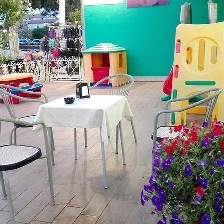Hotel Franca Misano Adriatico Eksteriør bilde