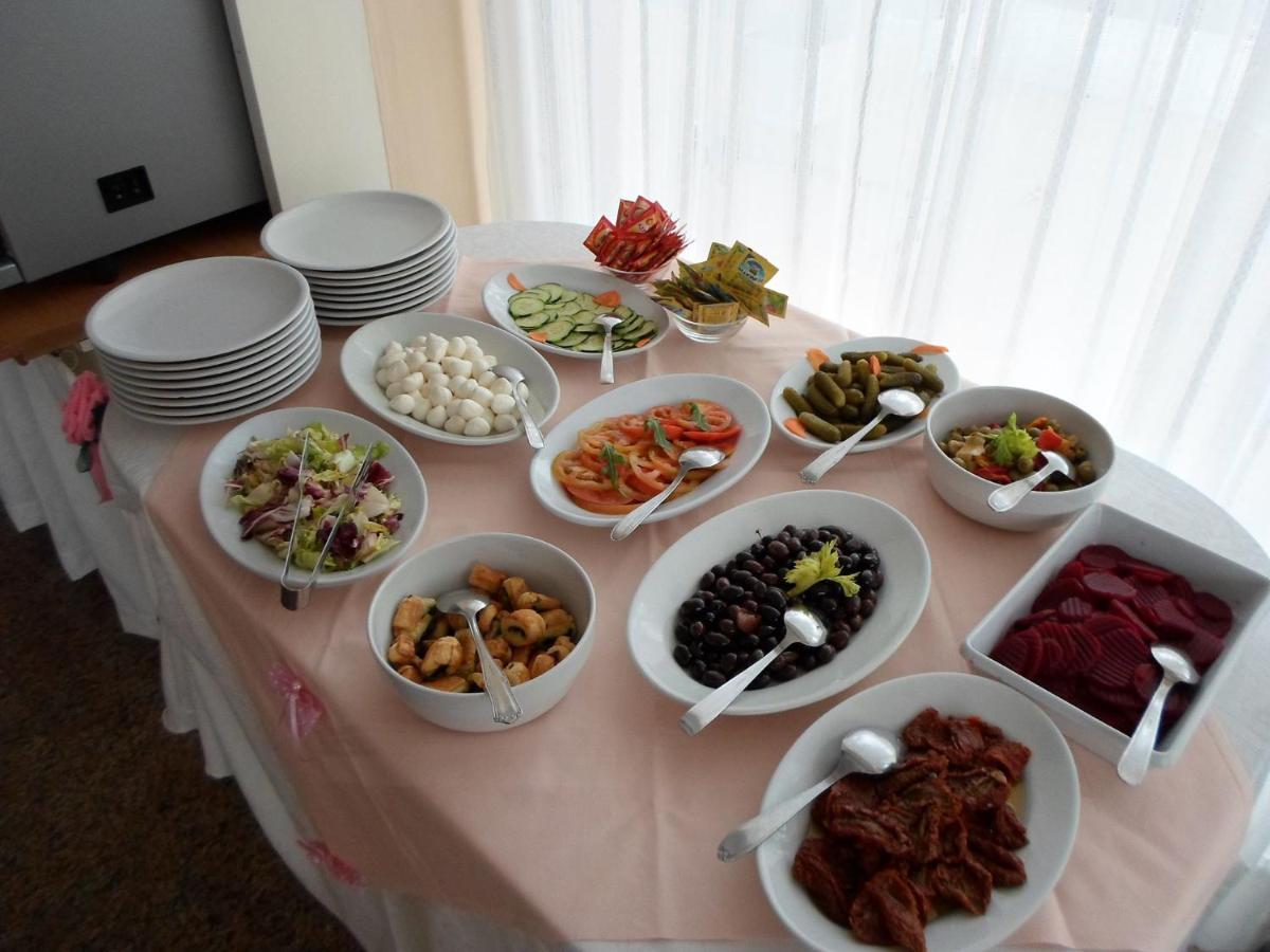 Hotel Franca Misano Adriatico Eksteriør bilde